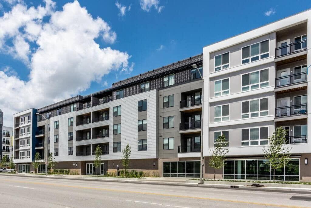 Mid-Century Modern Studio Cozysuites Downtown Indianapolis Luaran gambar